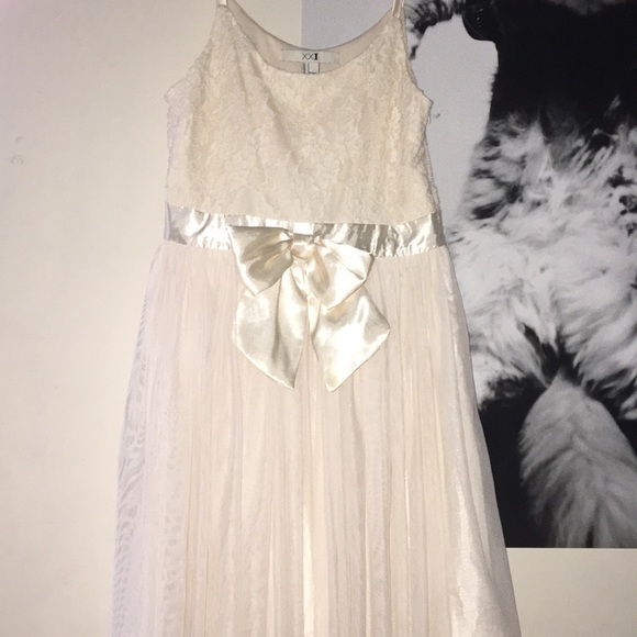 Cream Dress - Picture 5 of 5